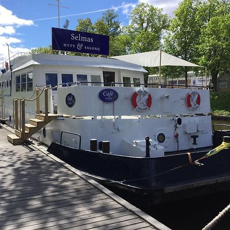 Albergue Selmas Hytt Och Salong Uppsala Exterior foto